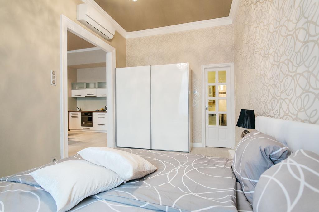 Parliment Luxury Apartment Budapeste Quarto foto